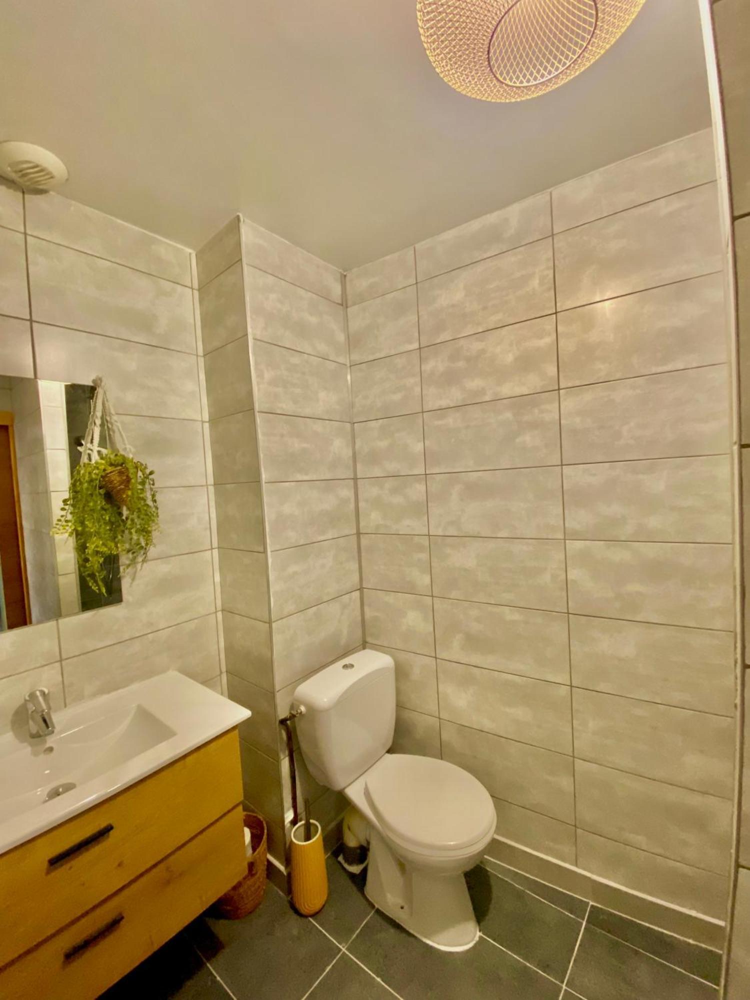 Appartement Chloe Du Lac Montferrat  Exteriér fotografie