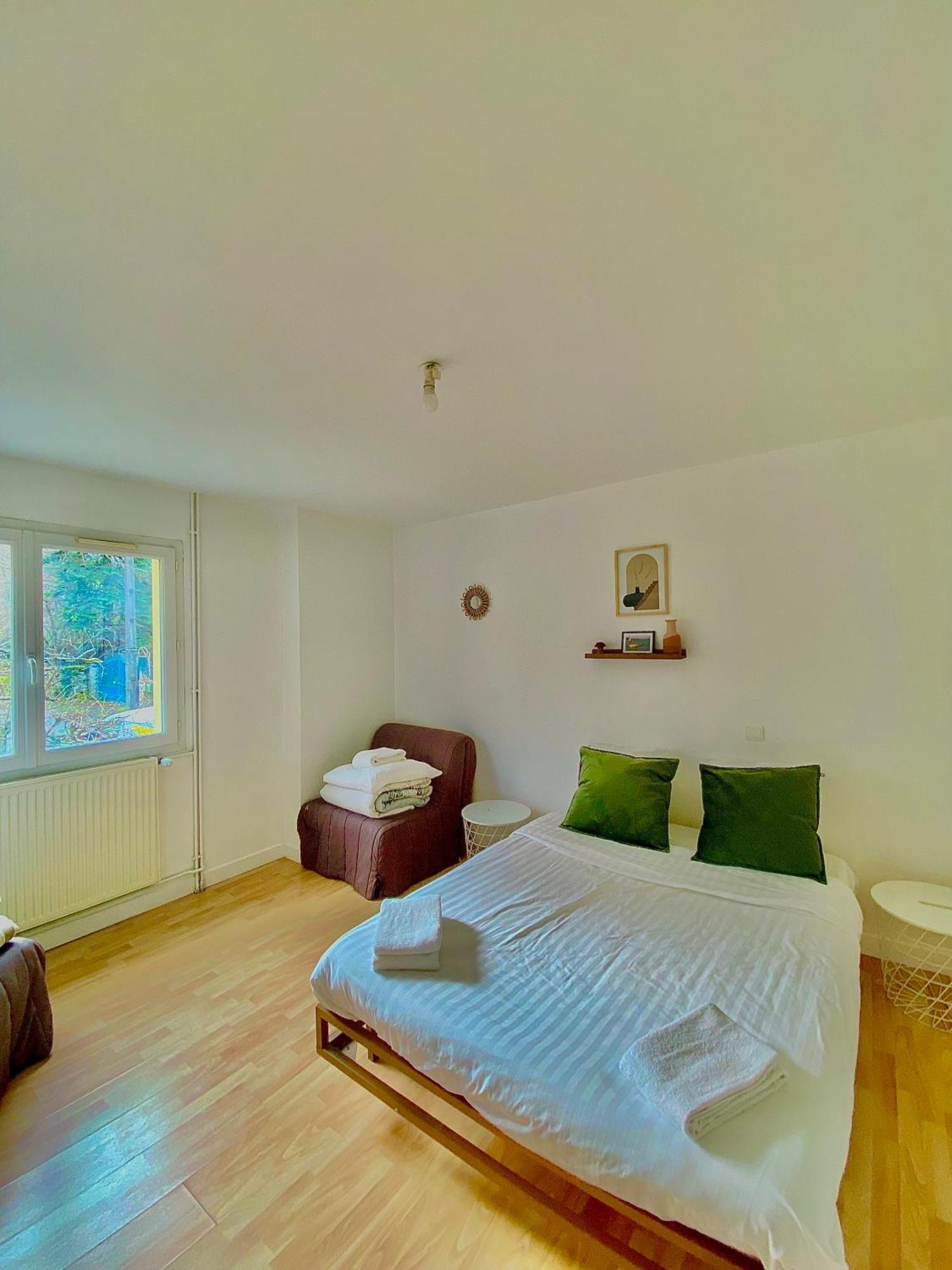 Appartement Chloe Du Lac Montferrat  Exteriér fotografie