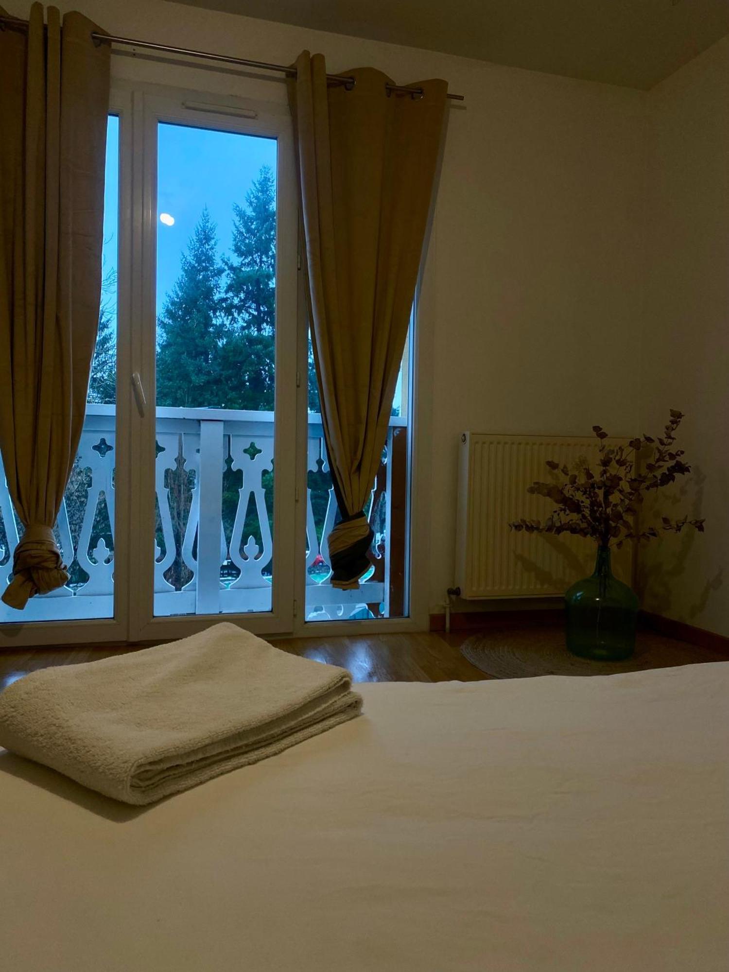 Appartement Chloe Du Lac Montferrat  Exteriér fotografie