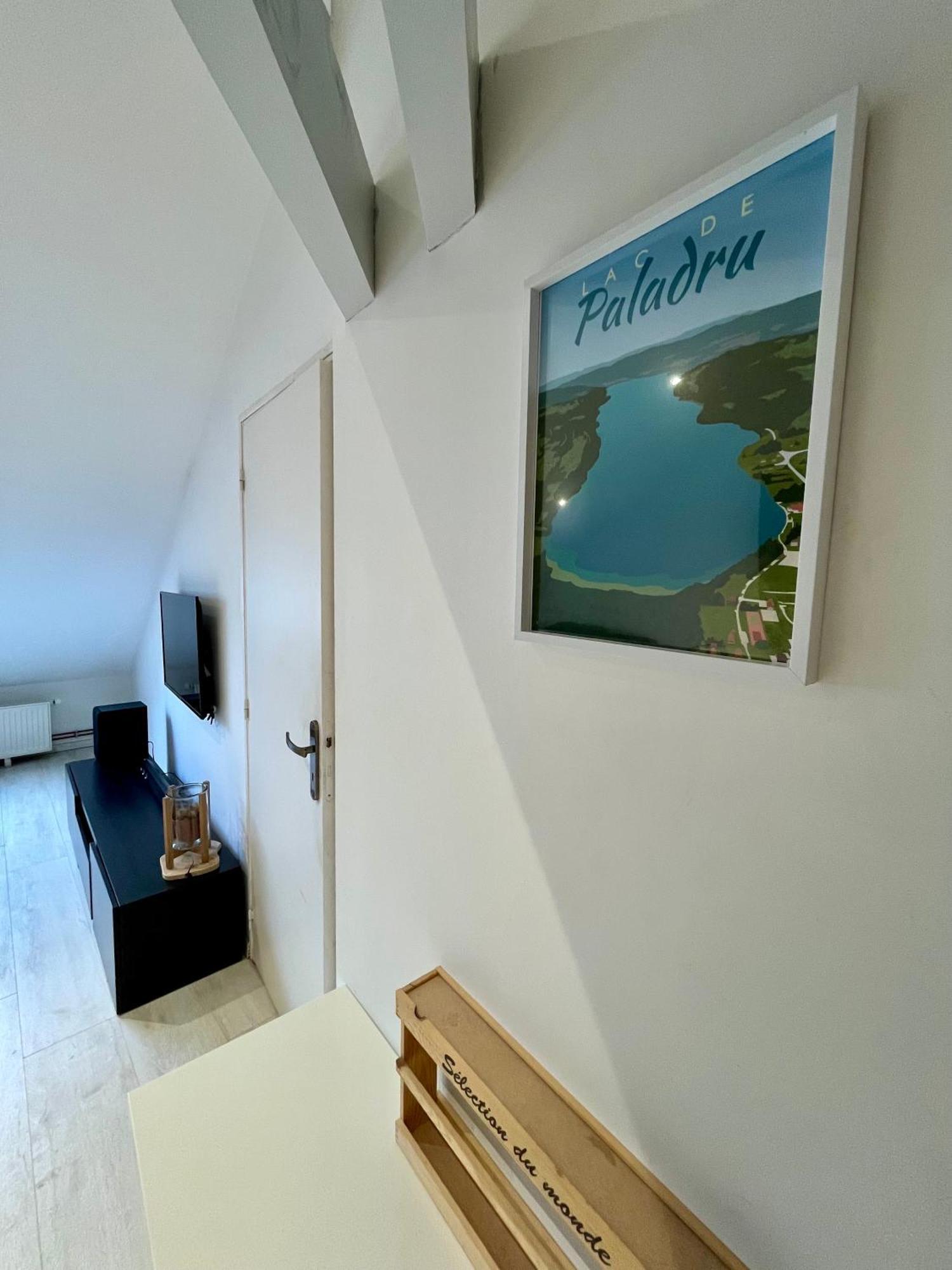 Appartement Chloe Du Lac Montferrat  Exteriér fotografie